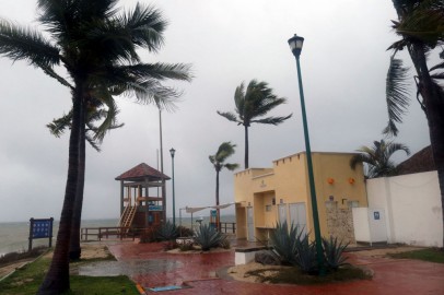 Mexico Under Hurricane Warnings As Hurricane Beatriz Moves North