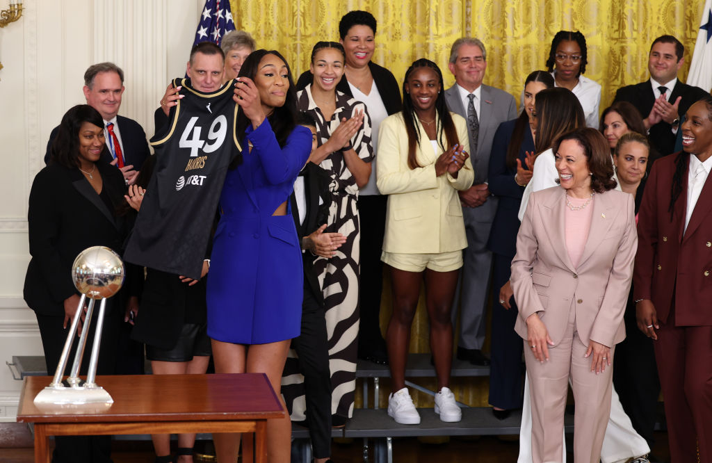 Watch live: Kamala Harris welcomes Las Vegas Aces to White House after 2022  WNBA Championship 