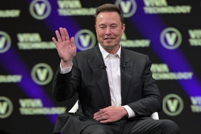Elon Musk Threatens To Sue Anti-Defamation League, Blames Them For Lost Ad Revenue