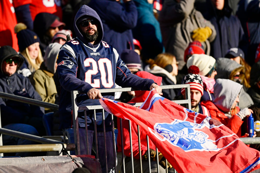 Patriots fan dies after being punched at Dolphins game, reports say