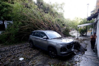 Hurricane Lidia Leaves 2 Dead in Mexico But Tropical Storm Sean Expected To Hit Soon After