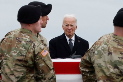Joe Biden Sees the Return of American Soldiers Killed in Jordan