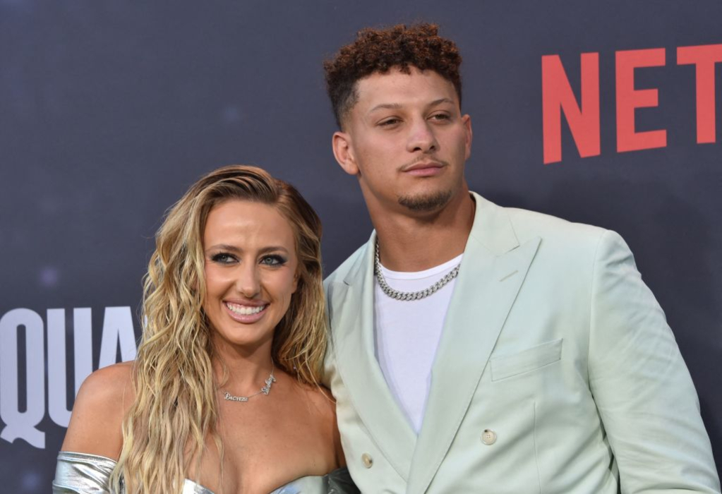 Brittany Mahomes: Patrick Mahomes' Wife Makes 2024 Sports Illustrated Swimsuit Rookie Debut
