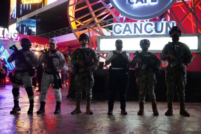 Mexico Police Arrest 6 Drug Gang Members in Cancun After 5 People Were Found Dismembered Inside a Taxi