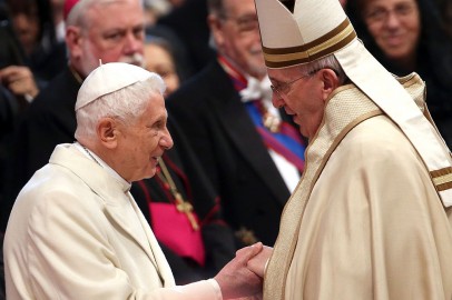Pope Francis Reveals 'Political Maneuvers' Being Made During Past Papal Conclaves in New Book About Pope Benedict XVI