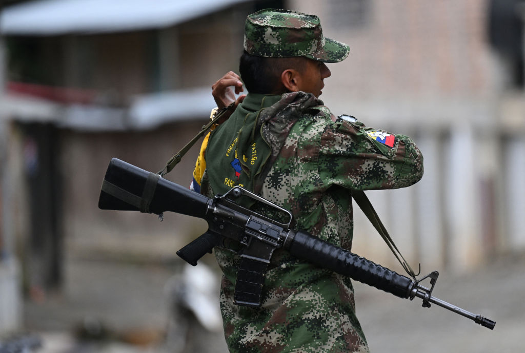 Colombia Violence Intensifies as FARC Splinter Group EMC Attacks South, Kills Police Officers