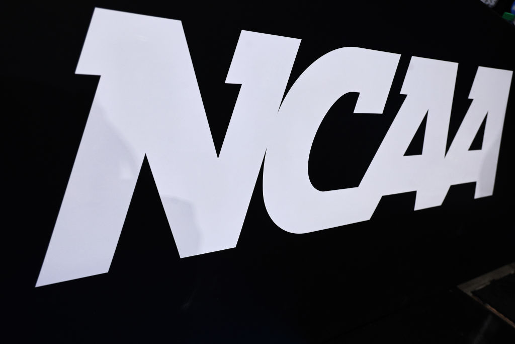 NCAA, Power 5 Approve Payments College Athletes