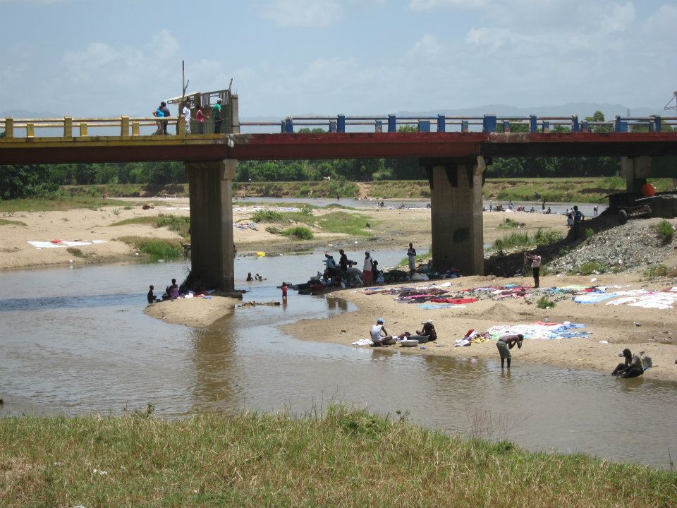 Kickstarters To Watch A Bridge Of Hope And Light At The Tense Border   Border Dr Dominican Republic Haiti 