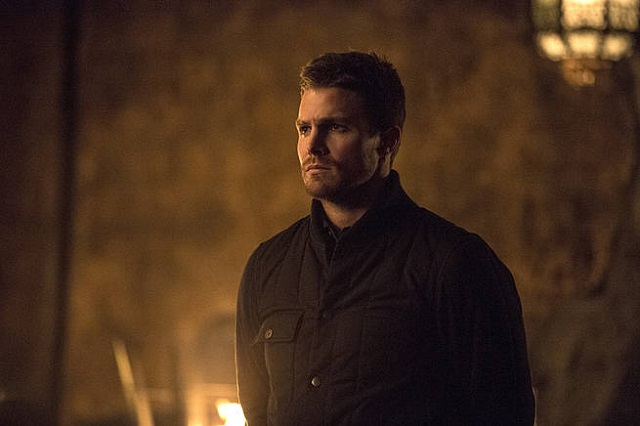 Arrow Season 4 Episode 13 Spoilers Roy Returns Team Arrow Faces Off With The Calculator In 8205