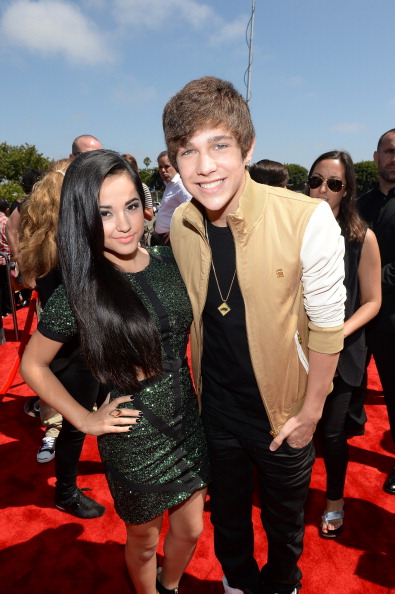 is austin mahone dating becky