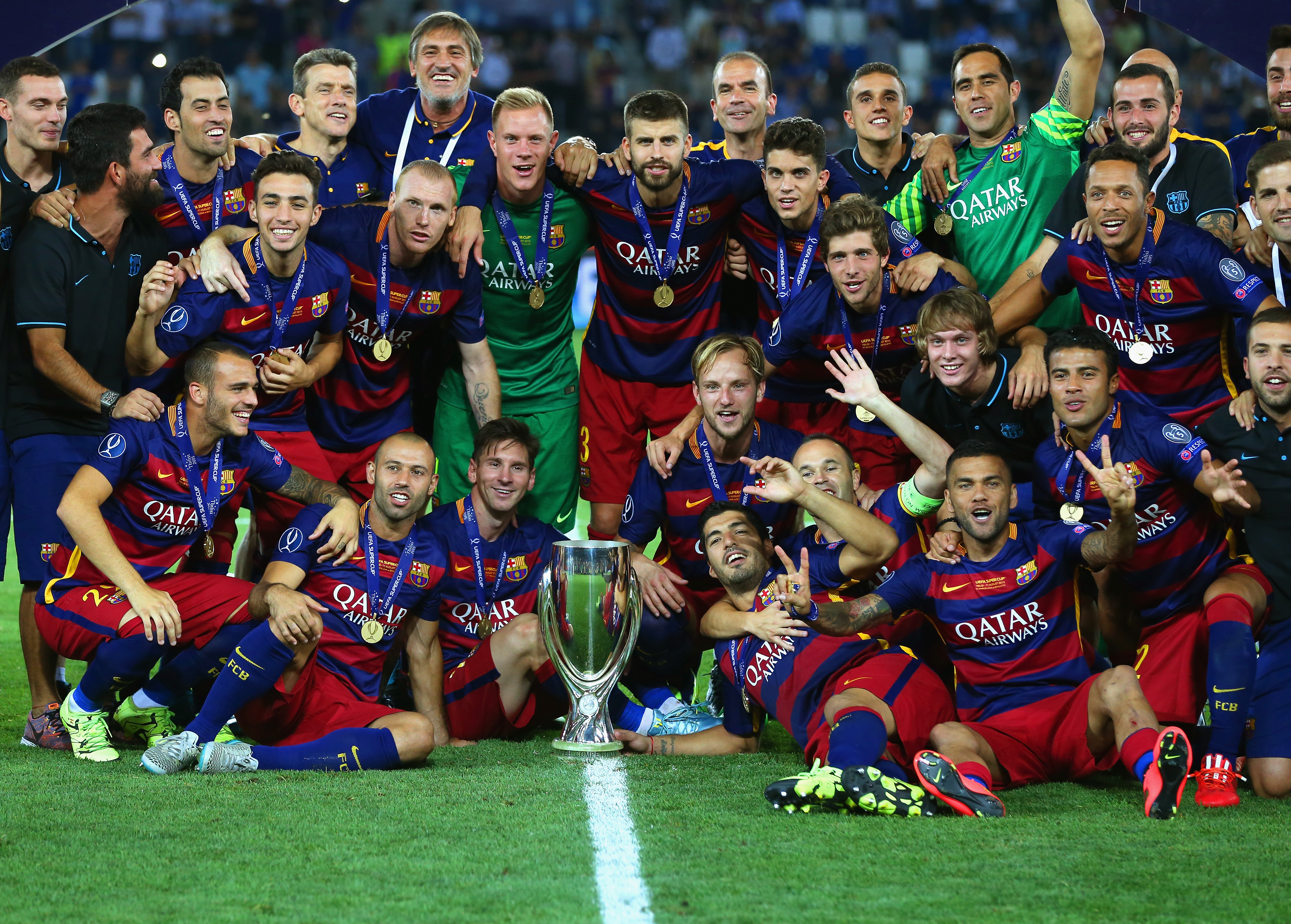 Самая сильная команда 2024. Футбольная команда Барселона. Барселона ФК. Команда футбольной команды Барселона. FC Barcelona 2015.