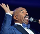 Steve Harvey speaks at the 2015 Ford Neighborhood Awards Hosted By Steve Harvey at Phillips Arena on August 8, 2015 in Atlanta, Georgia.