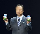 JK Shin, President and Head of IT and mobile communication division of Samsung introduces the Samsung Galaxy S IV, 