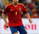 Spain's Xavi Hernandez controls the ball during their Euro 2012 quarter-final soccer match against France at Donbass Arena in Donetsk, June 23, 2012. REUTERS/Alessandro Bianchi