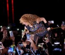 One of the performances of Shakira after suffering from vocal chords hemorrhage