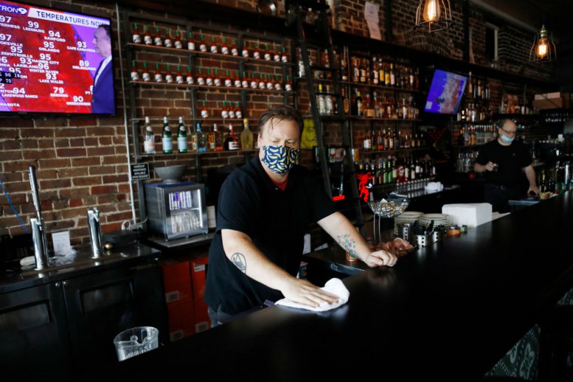Florida bar, restaurant shutdown