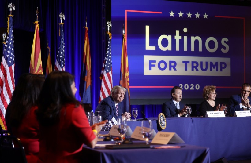 Latinos for Trump Group Gets boost as Trump Heads for Arizona 