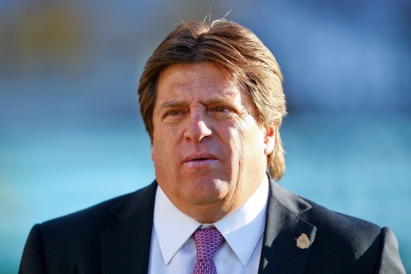 Miguel Herrera Wants His Players To Abstain From Sex Football Teams