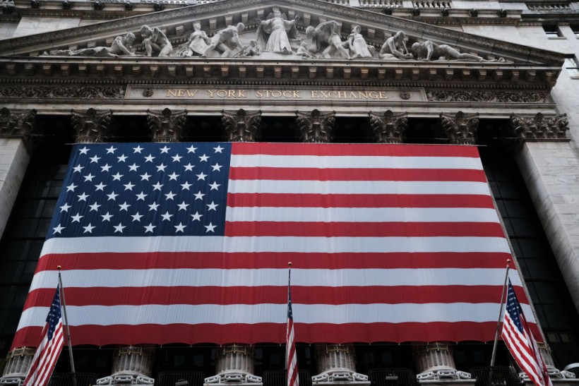 US Stocks plummet after COVID-19 relief talks were shelved