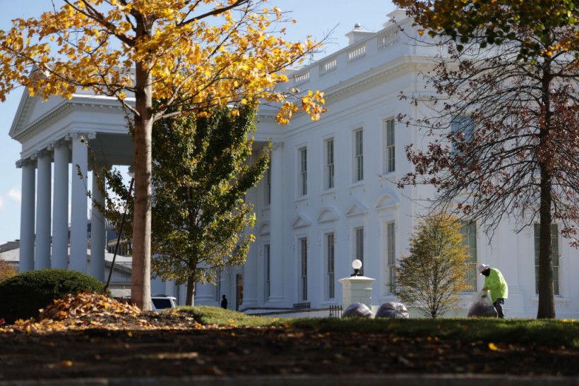 White House Staff Members Among to Be Vaccinated First, Report Says