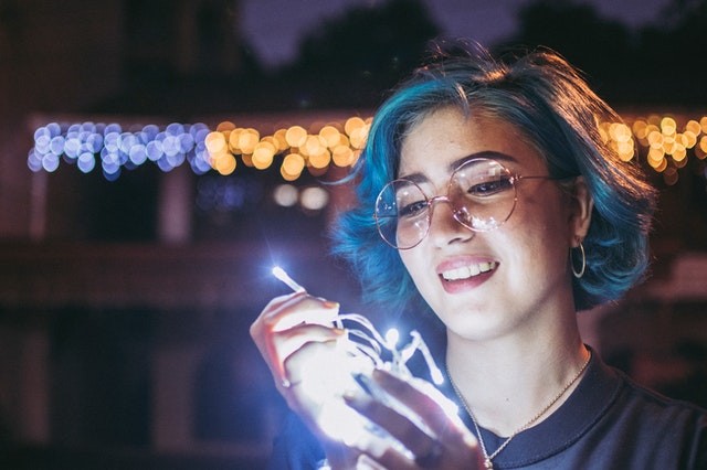 Looking Through Blue Light Blocking Glasses: Reasons Why You Need One