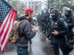 [Video] Lawmaker Seen Opening Door for Demonstrators in Oregon Capitol