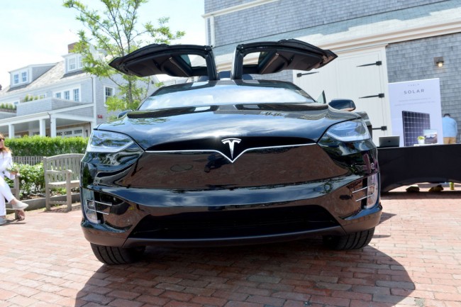 California Man Caught Riding in the Back of Driverless Tesla Arrested