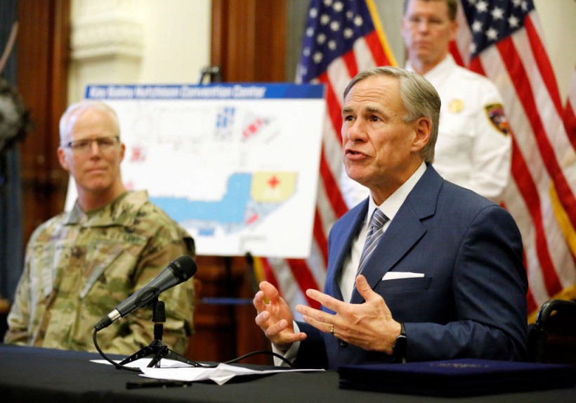 Texas Bills Punishing Rioters Who Block Roads, Use Fireworks or Lasers Against Cops Sent to Gov. Greg Abbott