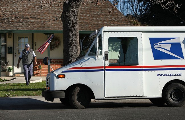 USPS Workers Dog Attack Cases: California Tops States With Most Bites in 2020