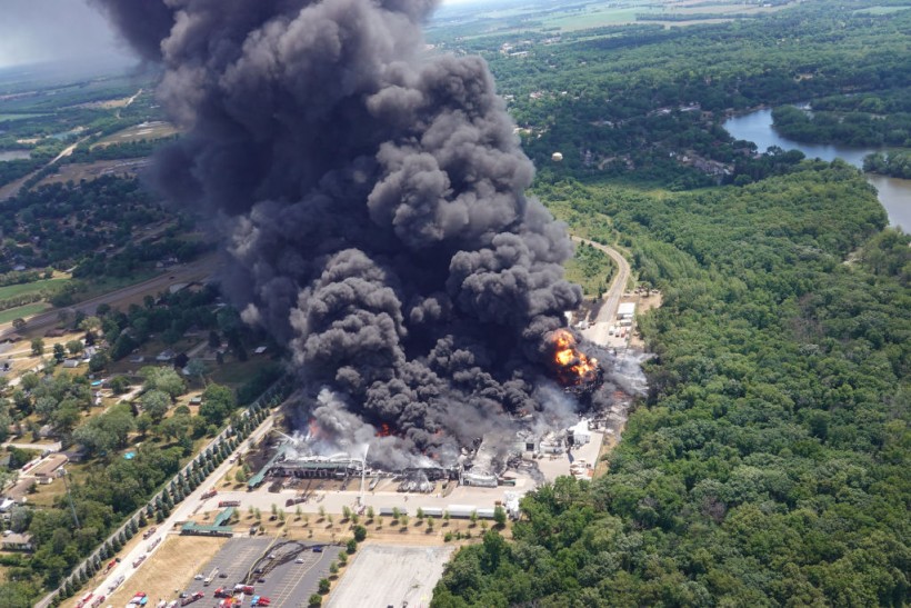 Explosion At Rockton Chemtool Plant Causes Massive Chemical Fire