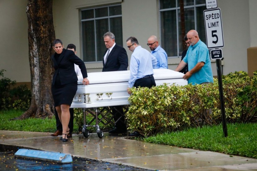Florida Building Collapse: First Funerals Held for Victims; Death Toll Rises to 36 as Tropical Storm Elsa Hampers Search Efforts