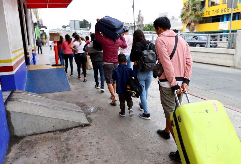 Hundreds of Migrants Expelled From U.S. to Mexico Are Now Stuck in Limbo in Guatemala