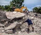 Haiti Earthquake: Death Toll Hits 1.4K; U.S. to Send Aerial Support