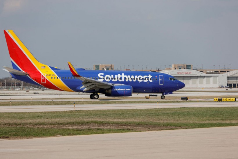 Southwest Airlines Flight Attendant Tells Mom to Glue Mask to Her Toddler’s Face After Kid Refused to Keep It On