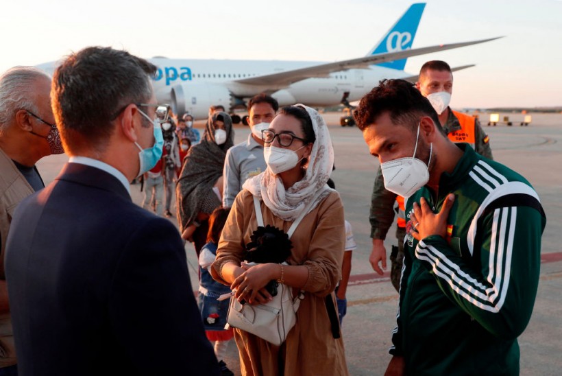 Mexico Welcomes Planeload of Fleeing Afghans, Including Journalists