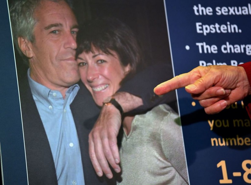 Ghislaine Maxwell, Jeffrey Epstein Pictured at Queen Elizabeth’s Balmoral Residence; Photo Shown During Trial