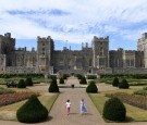 Man With Crossbow Breached Windsor Castle on Christmas Day and Tried to Assassinate Queen Elizabeth 