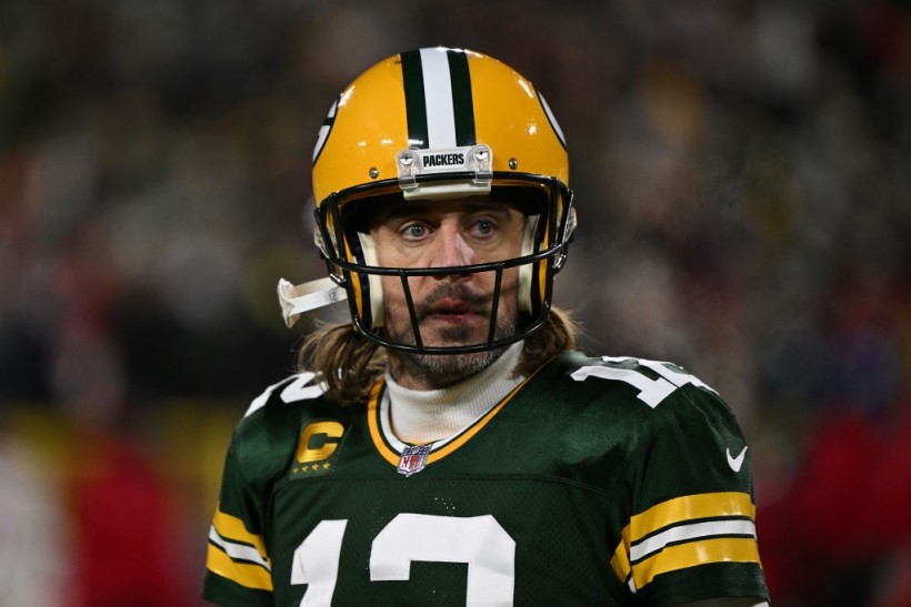 Aaron Rodgers Trade: Packers Legend Thinks Green Bay Should Say Goodbye to QB