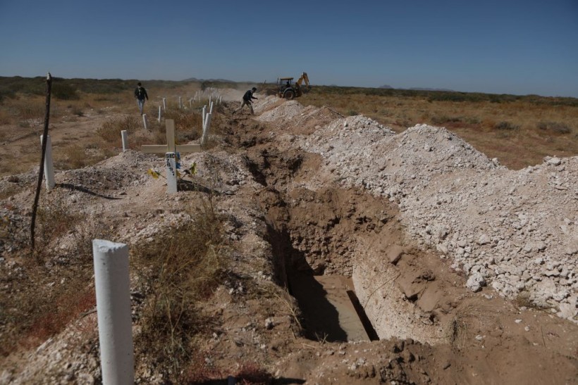 Mexico Discovers 11 Bodies Buried in Secret Graves Near U.S. Border 
