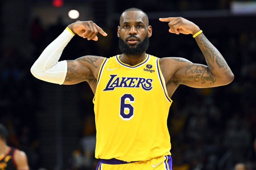 LeBron James Posts 38 Points, Triple-Double in Los Angeles Lakers Win Over Cleveland Cavaliers