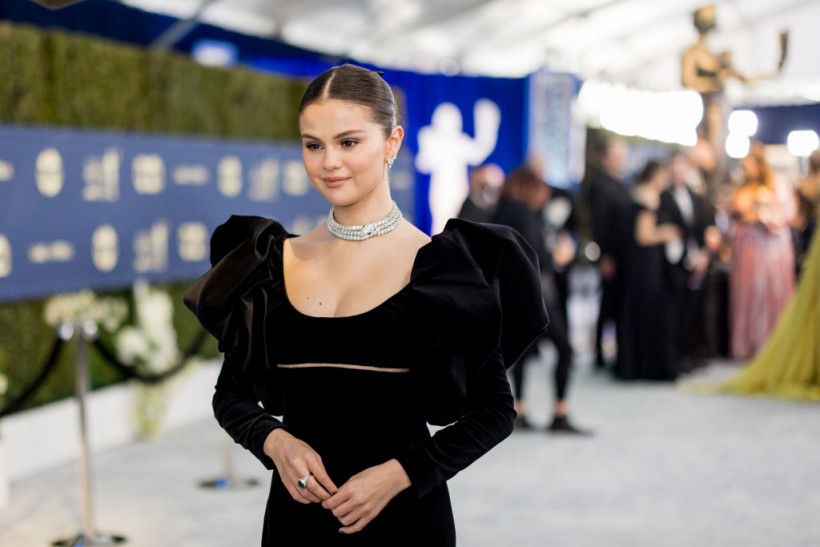 Selena Gomez Admits She’s Way Happier Amid 4-Year Social Media Hiatus