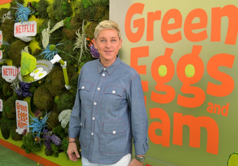 Ellen DeGeneres in Tears as She Takes Her Final Bow on 'The Ellen DeGeneres Show' After 19 Years