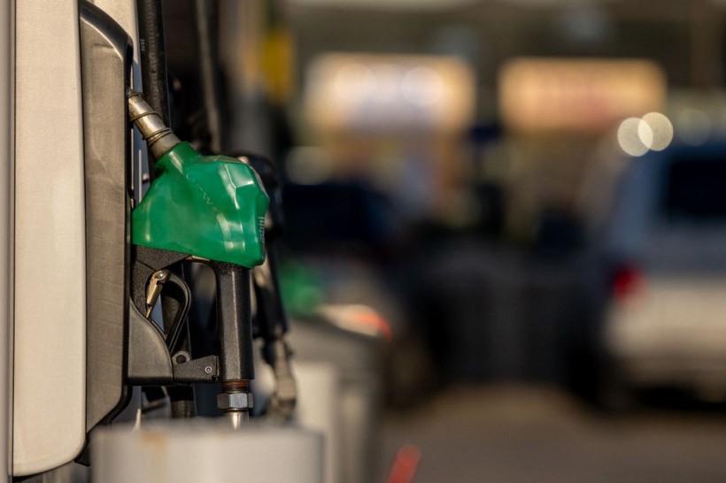 Gas Prices in the US Falling Back to $4 Per Gallon, But It’s Still Expensive in California