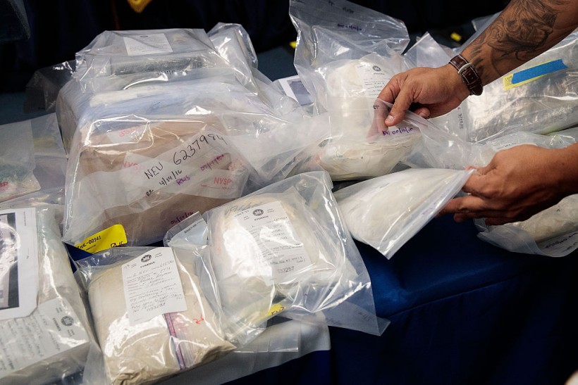 Arizona: 320,000 Fentanyl Pills, Heroin, Meth Confiscated at US-Mexico Border During Drug Smuggling Attempt
