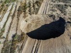 Chile: Sinkhole Appears on a Mining Land in Tierra Amarilla; Mayor Calls for Quick Probe on the Cause of the Tragedy