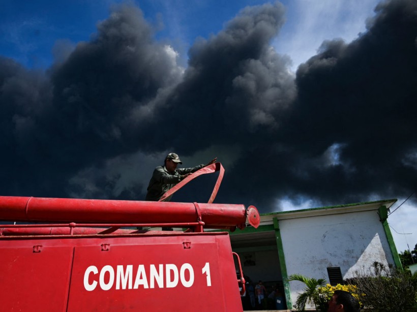 Cuba Oil Tank Fire Spreads; 1 Dead, 125 Others Injured as Firefighters Struggle to Contain Flames