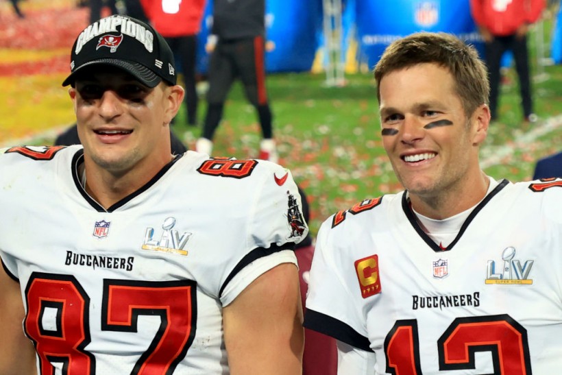 Buccaneers: Here’s Why Rob Gronkowski Thinks Tom Brady, Tampa Bay Are Winning the Super Bowl