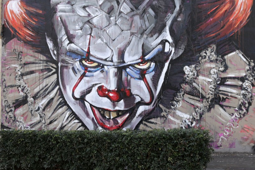 California Man Wearing Creepy Pennywise Clown Mask From Movie 'It' Sexually Assaults Woman, Robs Another