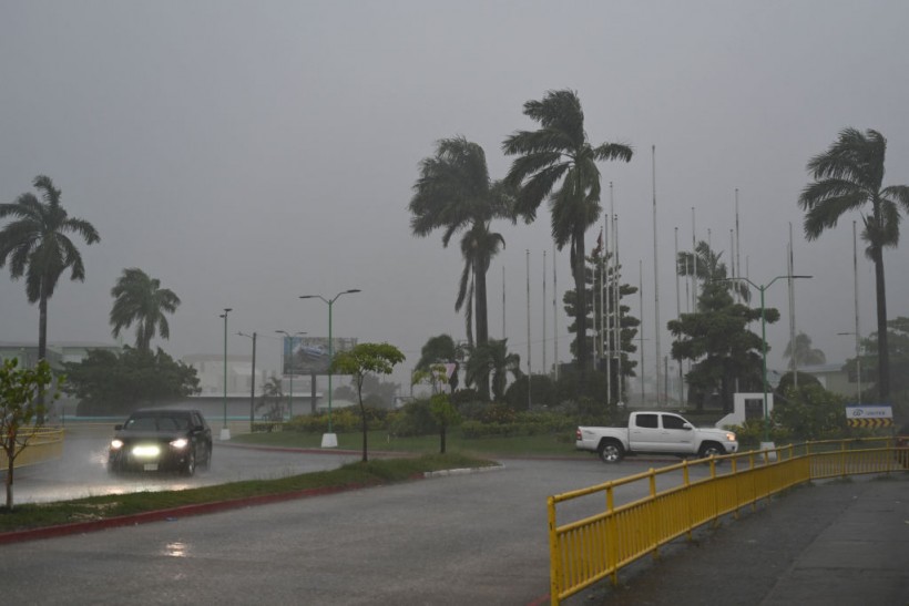 Hurricane Lisa Hits Belize, Will Hit Guatemala and Mexico Soon
