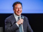 Elon Musk Plans to Make Twitter 'Profitable,' Fights With Jack Dorsey Over Birdwatch Feature